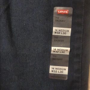 Women’s Levi Jeans